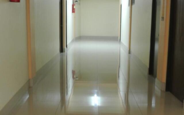 Chaopraya Garden Hotel