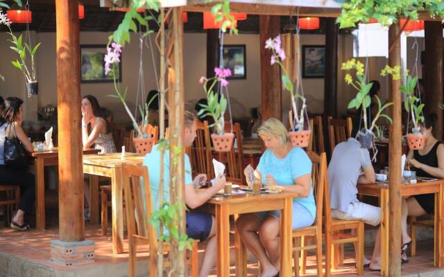 La Mer Resort