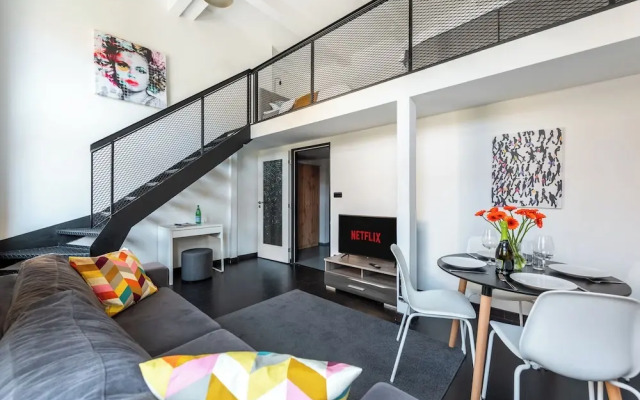 Charming loft-studio apart with parking