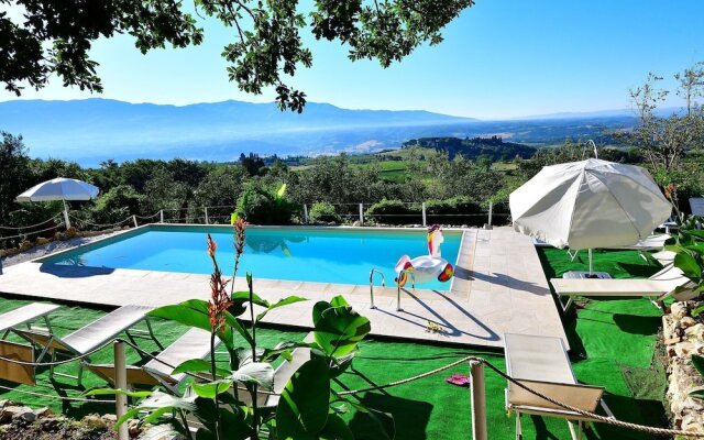 Splendid Holiday Home in Rignano Sull'arno-fi With Garden