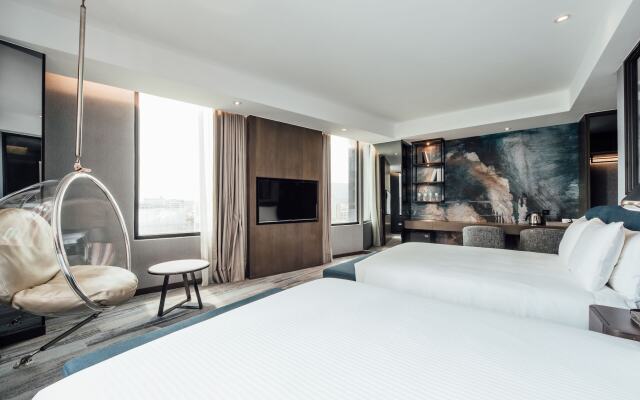 Harbour 10 Hotel