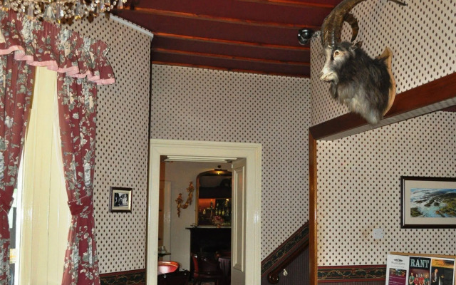 Moulin Hotel