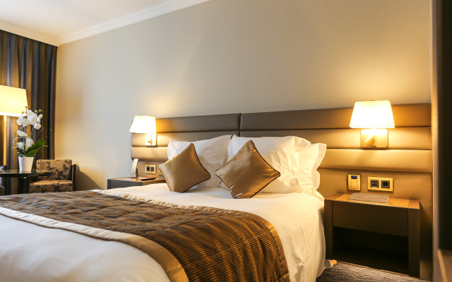 Le Royal Hotels & Resorts