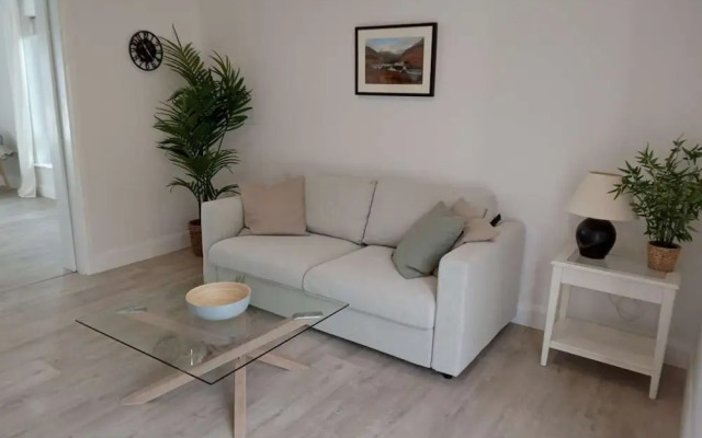 Coastal Apartment With sea Views