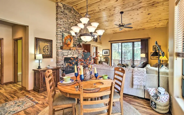 Fireside Comfort & Family Fun: Wooded Show Low Gem