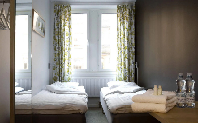 Slottsskogen Hostel