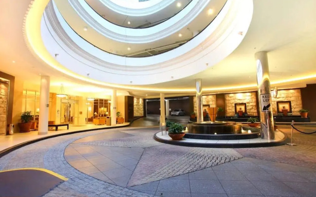 Chevron Tower3 has 2bedrooms 2beds With Car Park