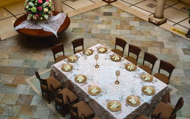 Grand Victoria Boutique Hotel