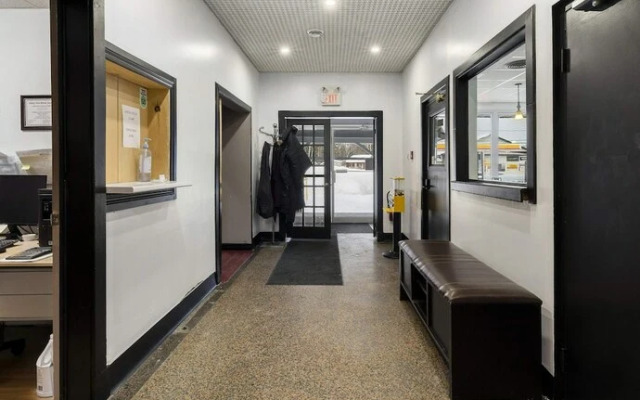 Mazinaw Residence Inn