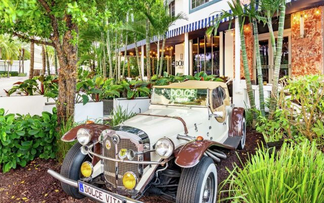 Gale South Beach, Curio Collection by Hilton
