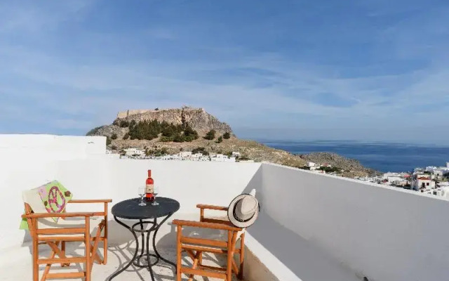 Meandros Suites