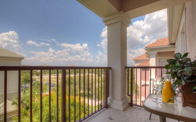 Spacious Vista Cay Condo, Close to Conv. Center