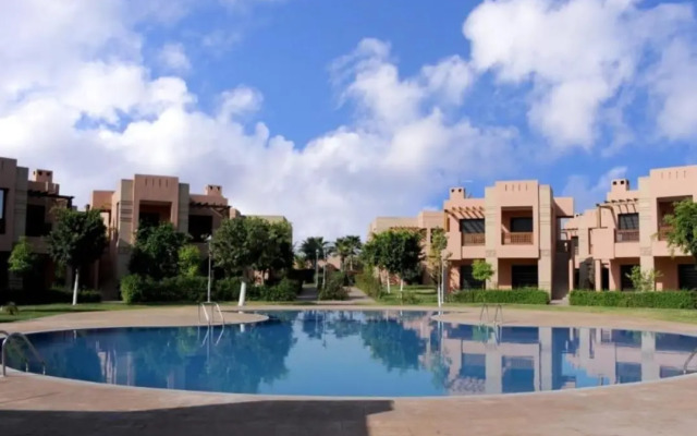 Bel Appartement dans une résidence Fermée avec piscine