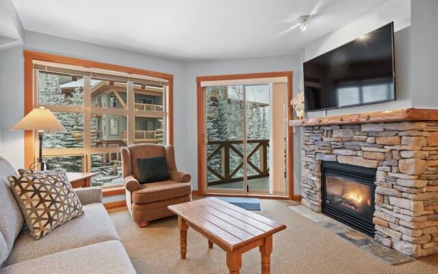 PENTHOUSE in the HEART of Panorama Village | TRUE Ski In/Out | Pools & Hot Tubs