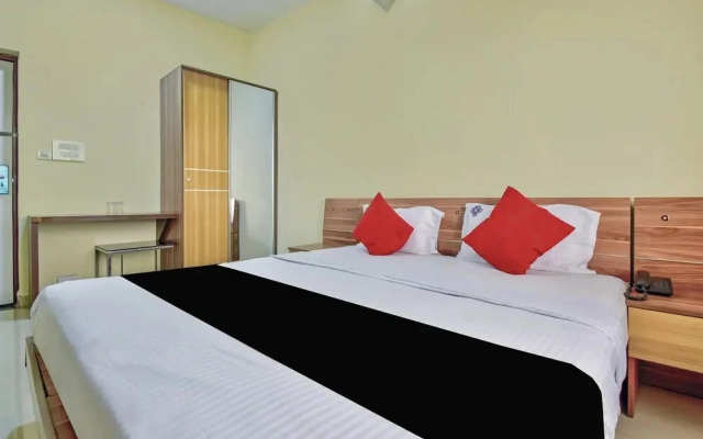 Nakshatra Comforts by OYO Rooms