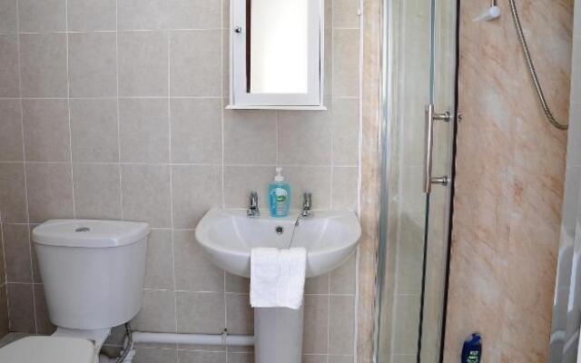 Lynmoore Guest House - BB