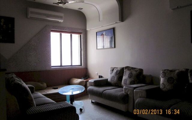 Hotel Sagar Tarang (Berries Group)
