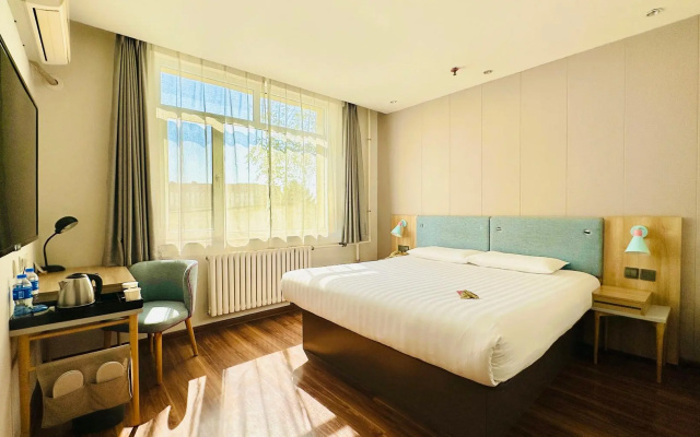 Home Inn Shenyang Zhangshi Development Zone Metro Station