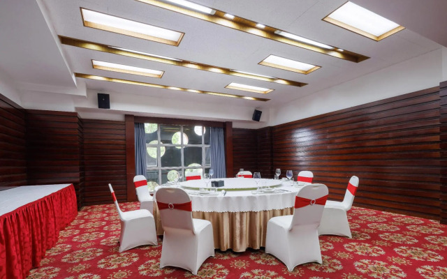 Sun Flower Hotel and Residence