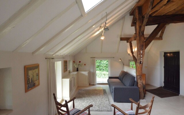 Luxurious Holiday Home in Monumental Farmhouse Near Nature Reserves - Zuna