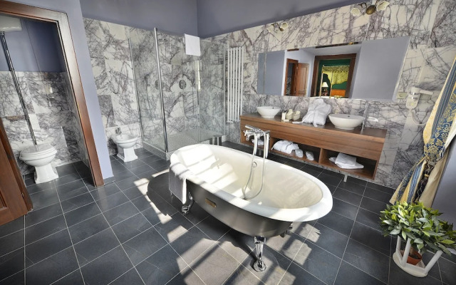 Chateau Loucen Garden Retreat