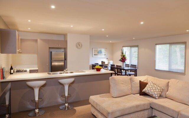 Quality Suites Beaumont Kew
