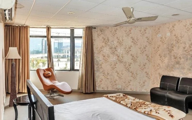 OYO 11614 Hotel VVIP Stays