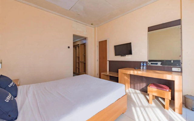 Crown Hotel Tasikmalaya
