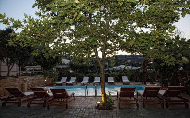 Marvida Boutique Niriides Beach