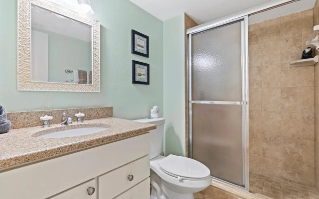 Sea Coast Gardens III 208