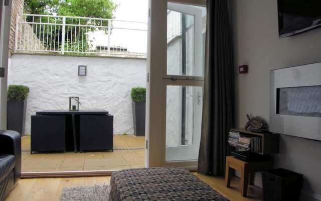 Victoria Street 37, Flat 1