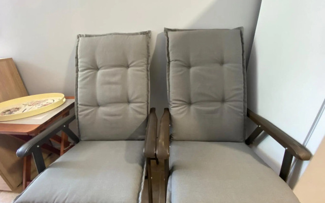 Studio Anita Complex B16