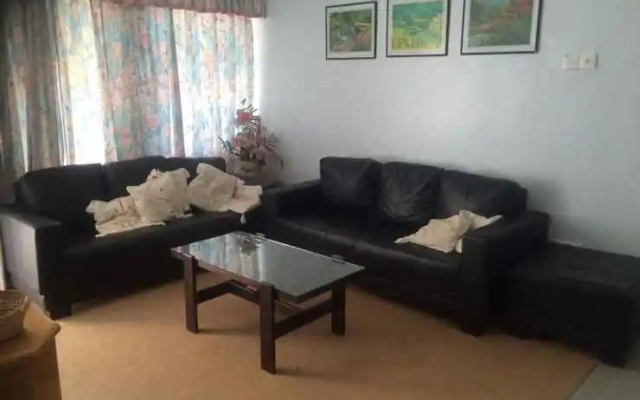 Misty Highlands Apartment @ Crown Imperial Court