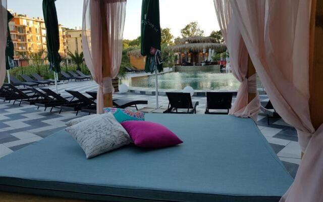 Allure Beach Resort Aparthotel