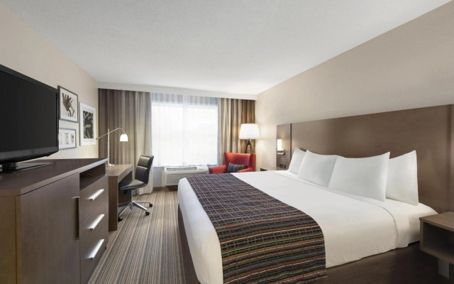 Country Inn & Suites by Radisson, Platteville, WI