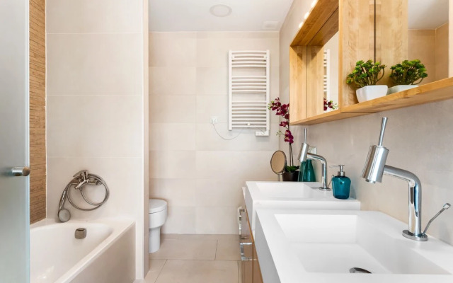 1209 Las Olas Palm Mar