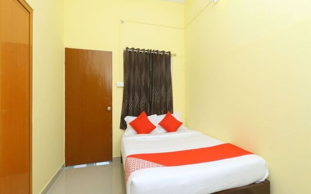 Oyo 15480 West Wood Residency