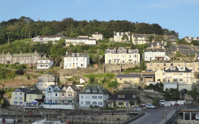 Harbour View Apartment