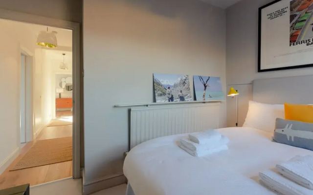 2 Bedroom Apartment Near Ladbroke Grove