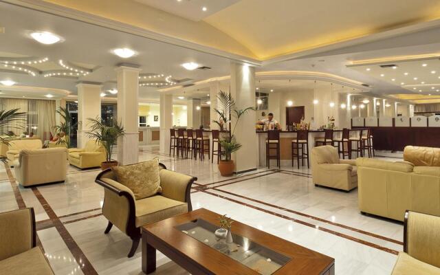 Selini Suites