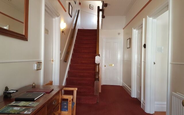 Montrose Guest House