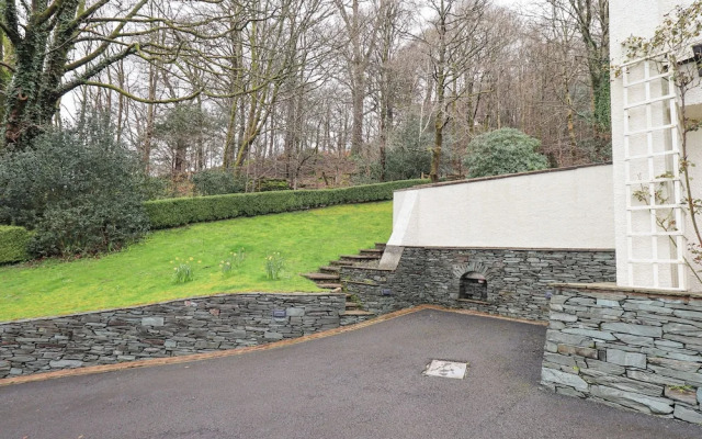 Tanna Hill