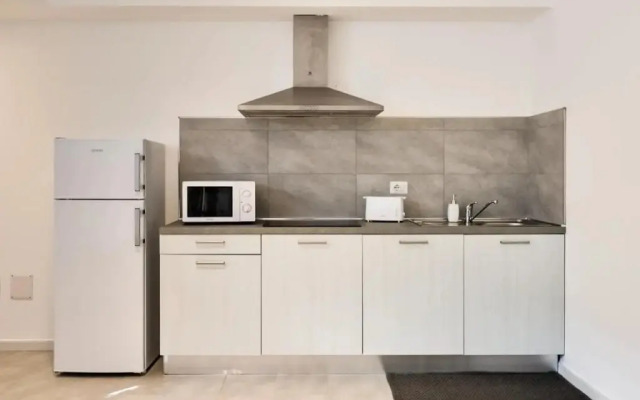 White Coral Rooms