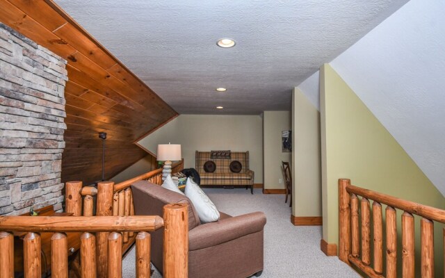 Bears Lair House