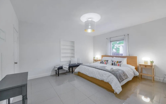 Peaceful Comfort: Comfortable Miami Home