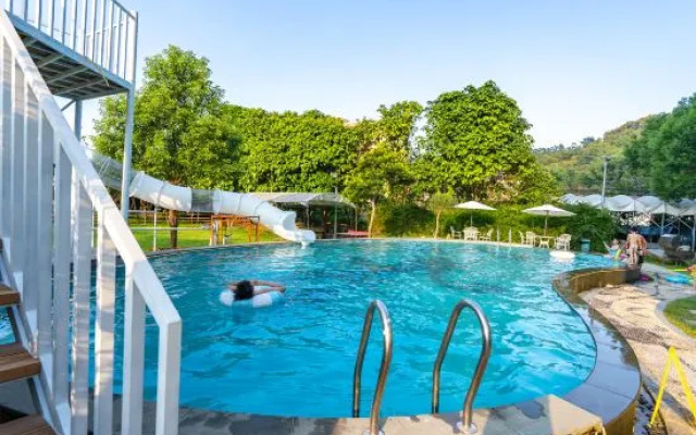 Longmen Nankunshan Nature Valley Hot Spring Hotel