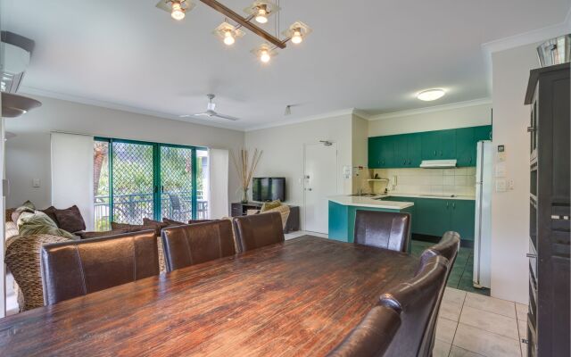 Currumbin Sands Holiday Apartments