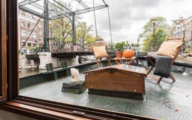 Houseboat Prince William & Houseboat Prince Arthur