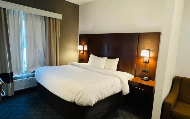 Comfort Suites Plymouth near US-30
