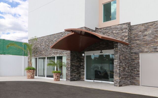 Candlewood Suites Celaya by IHG